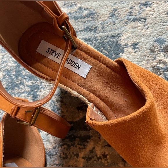 Steve Madden Jaylen Wedges size 9 - Picture 6 of 6